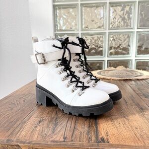 Forever 21 White Black Grunge Lace Up Lug Sole Ankle Combat Moto Boots 38 7.5